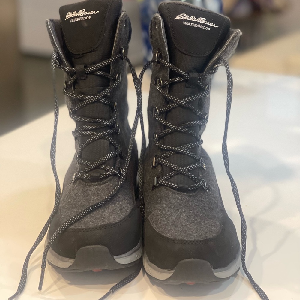 Eddie Bauer Laurel Lace Insulated Boot